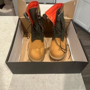 Timvetland LE. BOOTS.